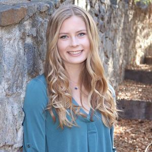 Meet your Posher, Caitlyn